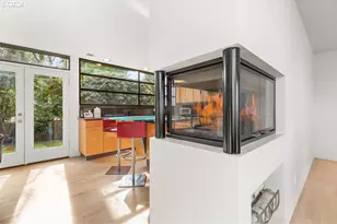 4191 SW Greenleaf Dr, Portland, OR 97221 - Photo 17