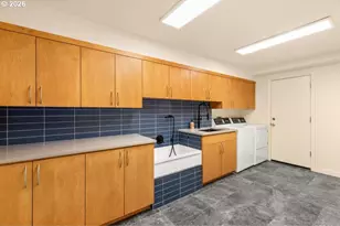 4191 SW Greenleaf Dr, Portland, OR 97221 - Photo 45