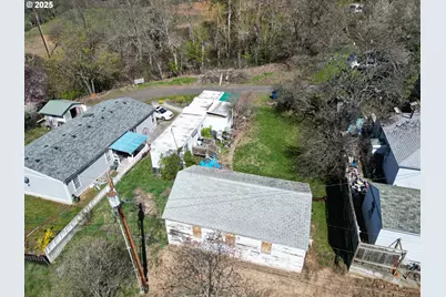 311 W Lincoln St, Bingen, WA 98605 - Photo 15