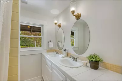 2656 SW Gerald Ave, Portland, OR 97201 - Photo 21