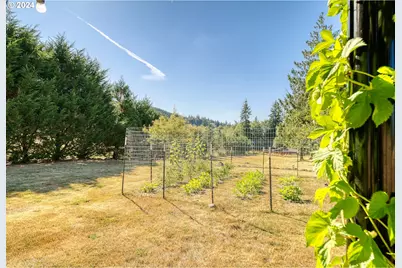 75401 Clatskanie Valley Dr, Clatskanie, OR 97016 - Photo 39