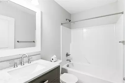 7953 NE Heiser St, Hillsboro, OR 97006 - Photo 13