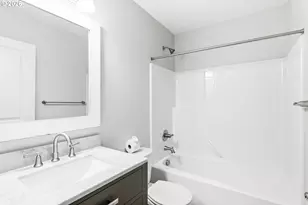 7953 NE Heiser St, Hillsboro, OR 97006 - Photo 13