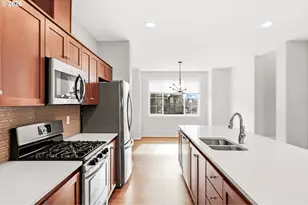 7953 NE Heiser St, Hillsboro, OR 97006 - Photo 5