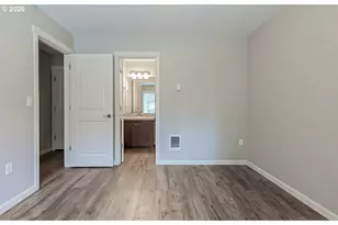 7953 NE Heiser St, Hillsboro, OR 97006 - Photo 9