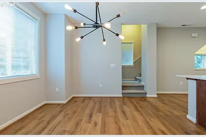 7953 NE Heiser St, Hillsboro, OR 97006 - Photo 7