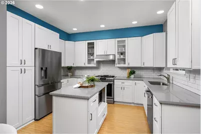 917 NE 4th Ave, Hillsboro, OR 97124 - Photo 9