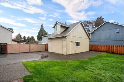 917 NE 4th Ave, Hillsboro, OR 97124 - Photo 25