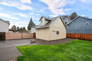 917 NE 4th Ave, Hillsboro, OR 97124 - Photo 25