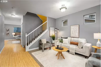 917 NE 4th Ave, Hillsboro, OR 97124 - Photo 3