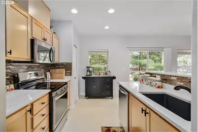 15050 SW Warbler Way #103, Beaverton, OR 97007 - Photo 9