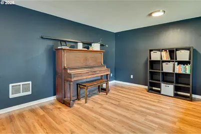 12710 NE 37th St, Vancouver, WA 98682 - Photo 7