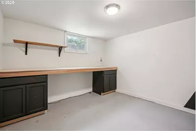 226 NE 157th Ave, Portland, OR 97230 - Photo 21