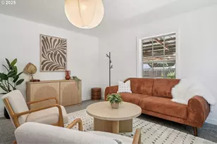 226 NE 157th Ave, Portland, OR 97230 - Photo 5