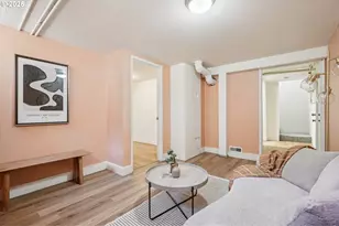 226 NE 157th Ave, Portland, OR 97230 - Photo 17