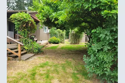 134 N 3rd St, Saint Helens, OR 97051 - Photo 5