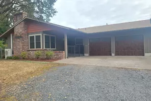 134 N 3rd St, Saint Helens, OR 97051 - Photo 37