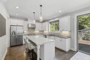 1053 Yates St, Lake Oswego, OR 97034 - Photo 13