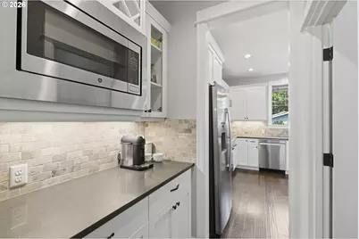 1053 Yates St, Lake Oswego, OR 97034 - Photo 11