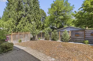1053 Yates St, Lake Oswego, OR 97034 - Photo 31