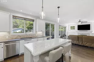 1053 Yates St, Lake Oswego, OR 97034 - Photo 17