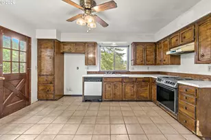 11925 NW Oatfield Ct, Portland, OR 97229 - Photo 17