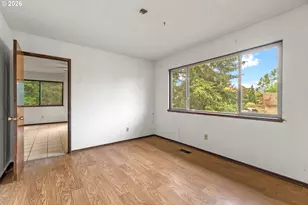 11925 NW Oatfield Ct, Portland, OR 97229 - Photo 11