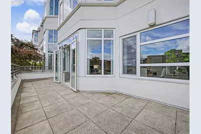 2445 NW Westover Rd #202, Portland, OR 97210 - Photo 23