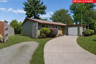 12513 NE Russell St, Portland, OR 97230 - Photo 3