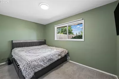 12513 NE Russell St, Portland, OR 97230 - Photo 15