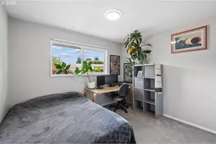 12513 NE Russell St, Portland, OR 97230 - Photo 11