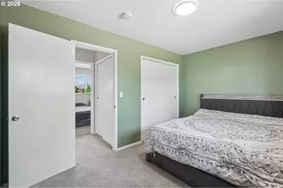 12513 NE Russell St, Portland, OR 97230 - Photo 19