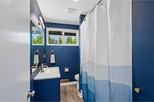 12513 NE Russell St, Portland, OR 97230 - Photo 17