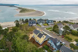 4930 SW Coast Ave, Lincoln City, OR 97367 - Photo 45