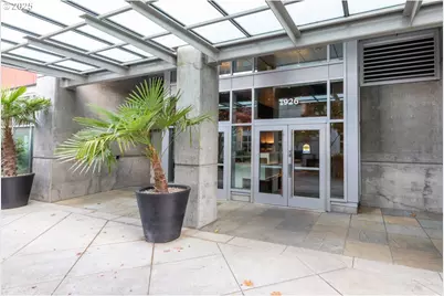 1926 W Burnside St #1602, Portland, OR 97209 - Photo 7