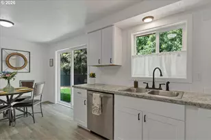 632 S 13th St, Independence, OR 97351 - Photo 17