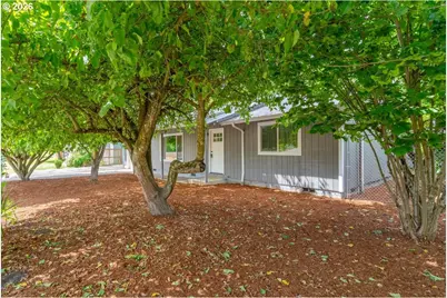 632 S 13th St, Independence, OR 97351 - Photo 3