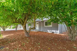 632 S 13th St, Independence, OR 97351 - Photo 3