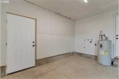 632 S 13th St, Independence, OR 97351 - Photo 31