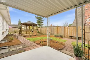 18505 NE Glisan St, Portland, OR 97230 - Photo 31
