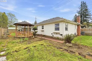 18505 NE Glisan St, Portland, OR 97230 - Photo 35