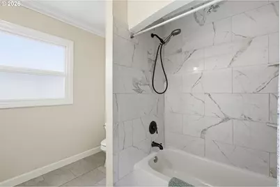 18505 NE Glisan St, Portland, OR 97230 - Photo 23