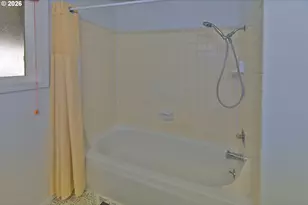 575 S 70th St, Springfield, OR 97478 - Photo 21