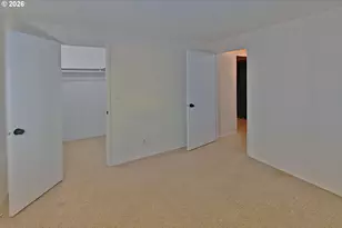 575 S 70th St, Springfield, OR 97478 - Photo 23