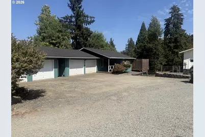 575 S 70th St, Springfield, OR 97478 - Photo 1