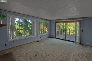 575 S 70th St, Springfield, OR 97478 - Photo 9