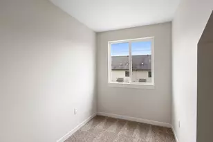 10845 E Burnside St, Portland, OR 97216 - Photo 25