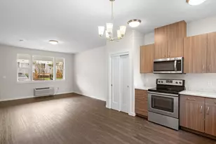 10845 E Burnside St, Portland, OR 97216 - Photo 11