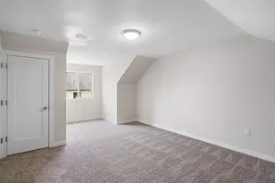 10845 E Burnside St, Portland, OR 97216 - Photo 21