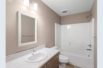 10845 E Burnside St, Portland, OR 97216 - Photo 17